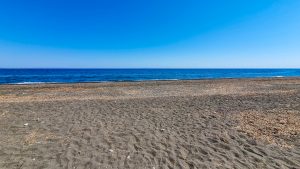 Plaża Koloumbos - widok na morze