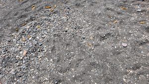 Wulkaniczny piach na plaży Kambia